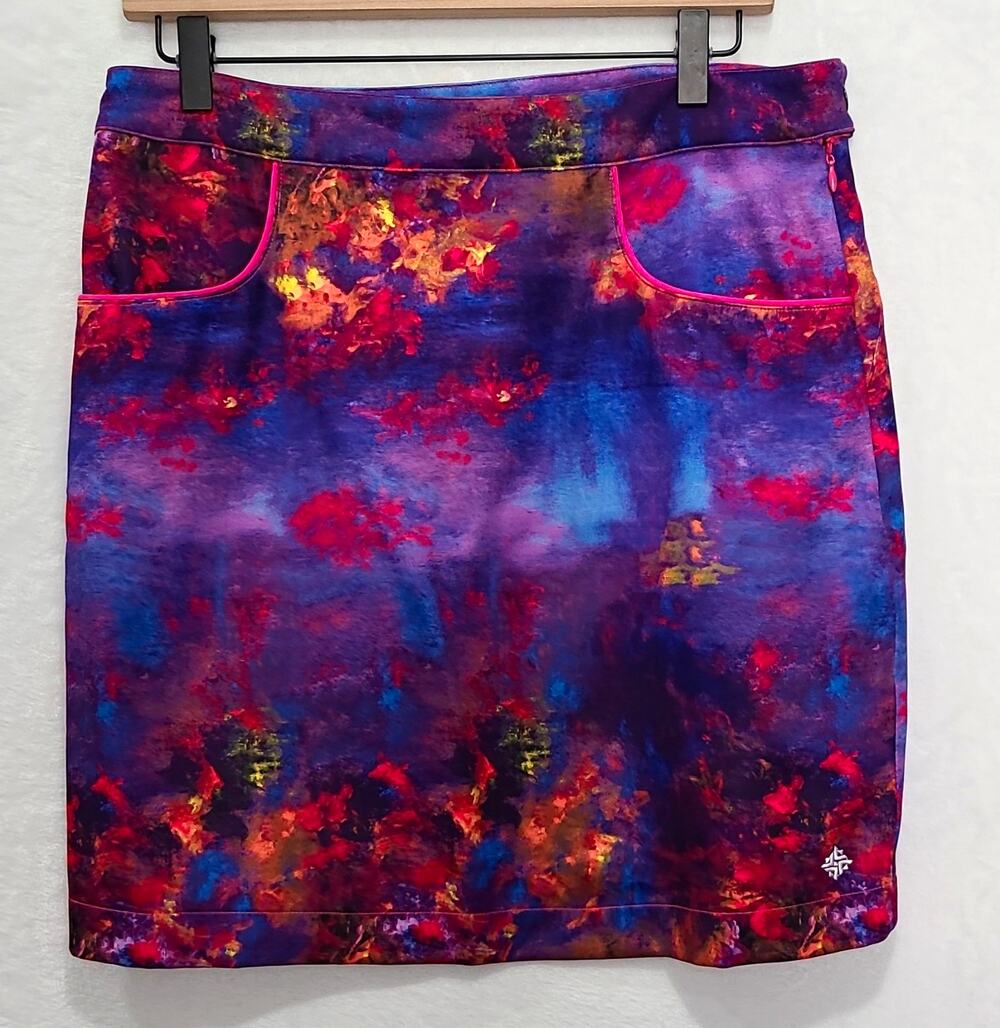 NWT FAMARA Golf Skirt Flamenco Abstract Art Print Purple Pink Athletic Size M